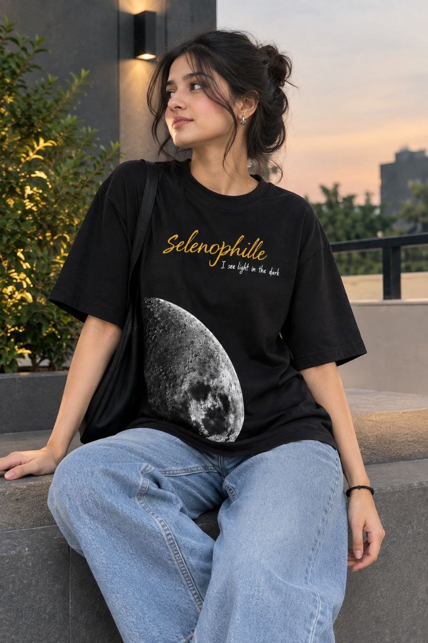 SELENOPHILE MOON OVERSIZED TEES Alternate